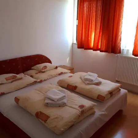 Bianka Apartmanhaz 公寓 *