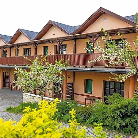 Bianka Apartmanhaz Daire *