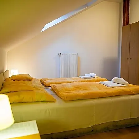 Bianka Apartmanhaz Daire